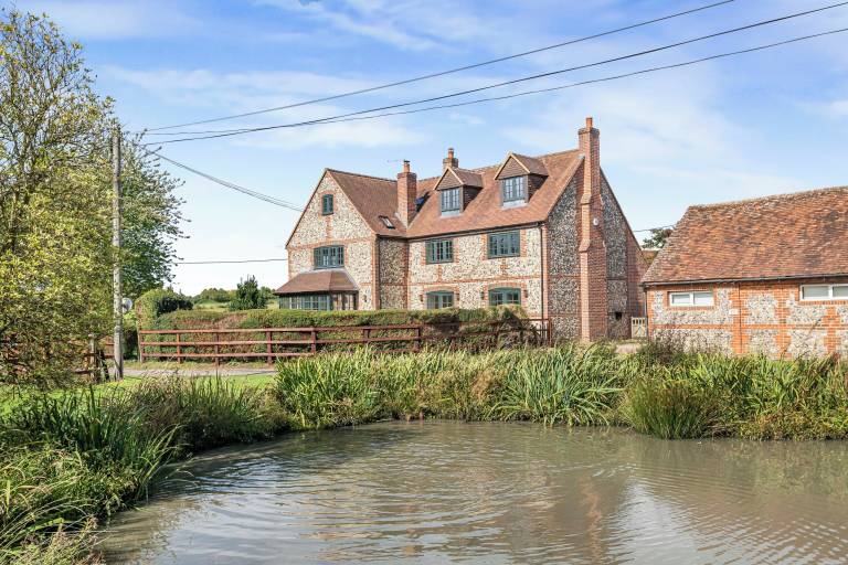 House  Marlow