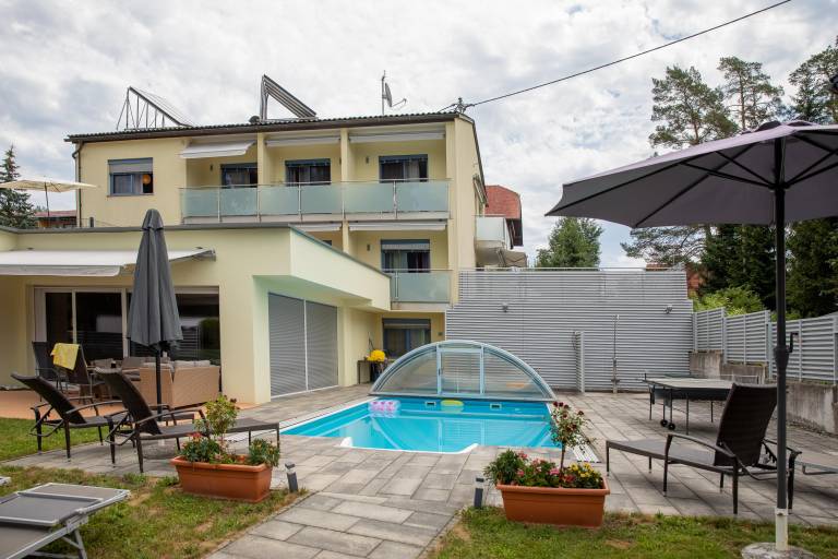 Holiday apartment with sauna, terrace & heated pool | Garden view | Perfect for remote work — photo 4