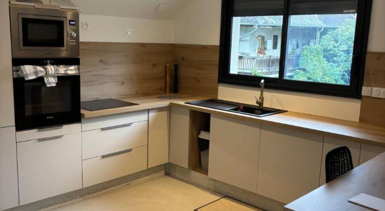 Rental apartment with hot tub — photo 4