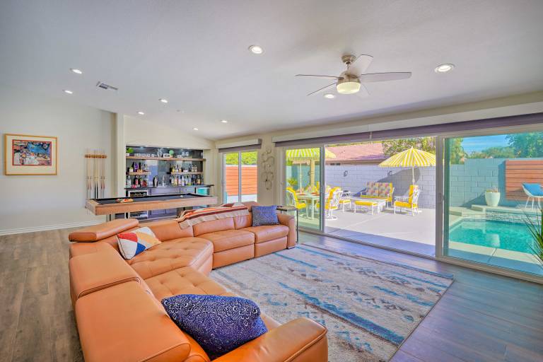 < 4 Mi to Old Town: Poolside Oasis in La Quinta — photo 2
