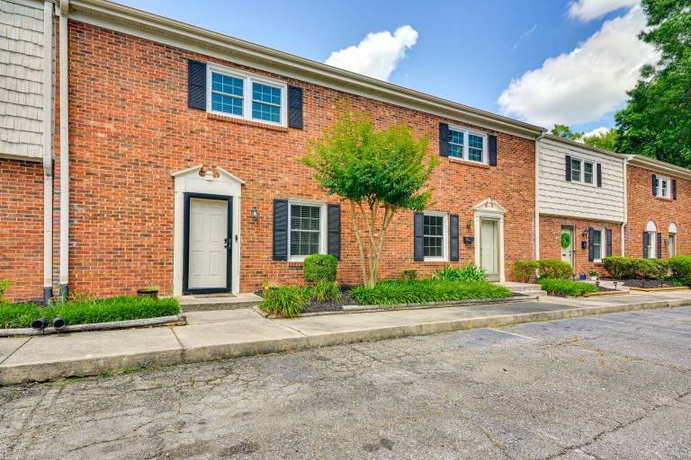2 Mi to High Point University: Townhome w/ Patio — photo 3