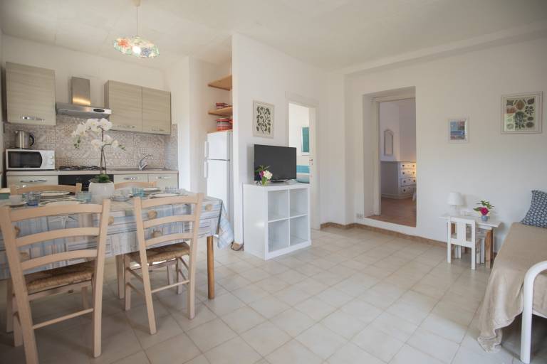 Rental apartment with barbeque, patio & garden | Garden view | Dogs allowed — photo 3