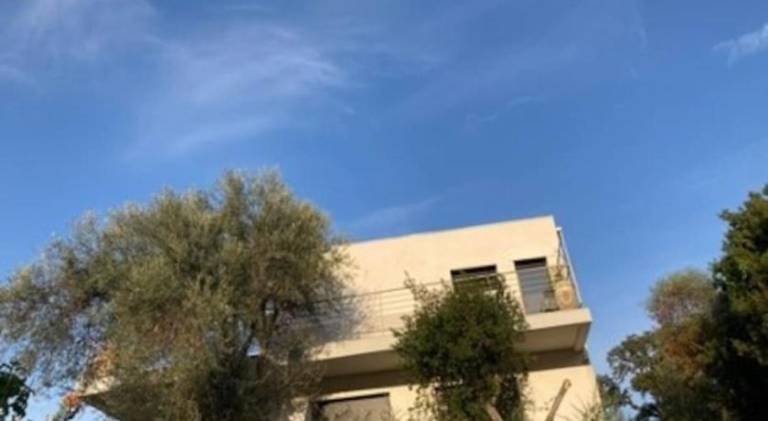 Villa with 2 rooms for 6 persons in Le Lavandou