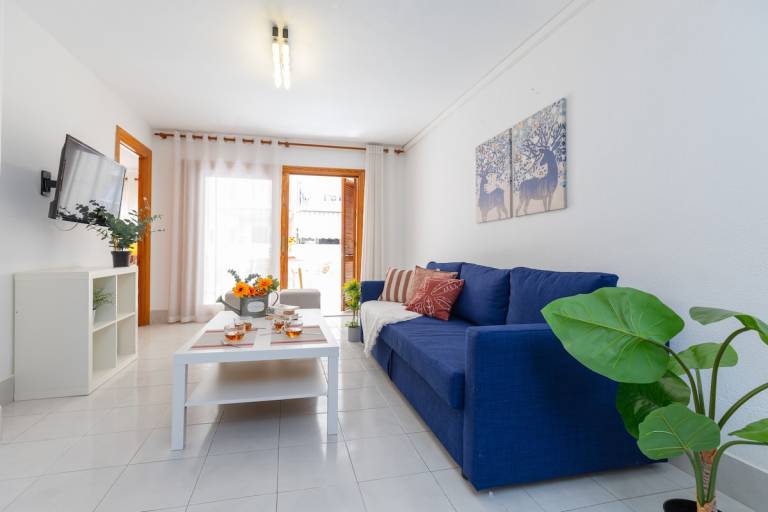 Rental apartment with garden & terrace | Sea view — photo 2
