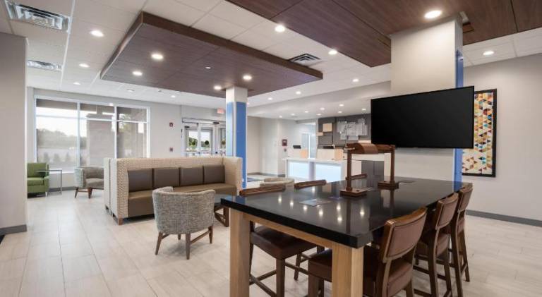 Holiday Inn Express & Suites Chicago - Hoffman Estates By IHG — photo 3