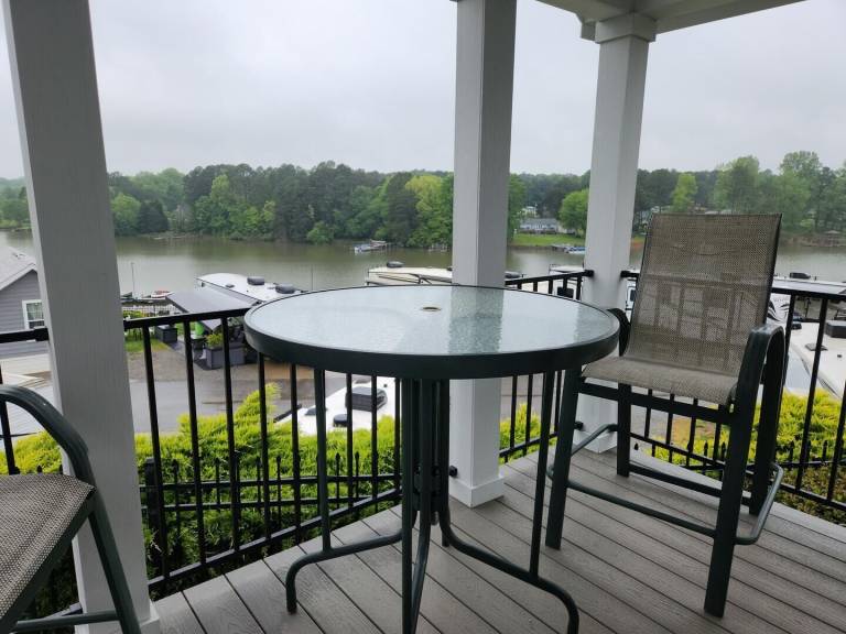 Cabin Lake Norman of Catawba