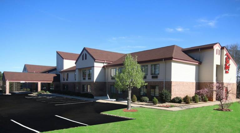 Red Roof Inn Gaffney — photo 5