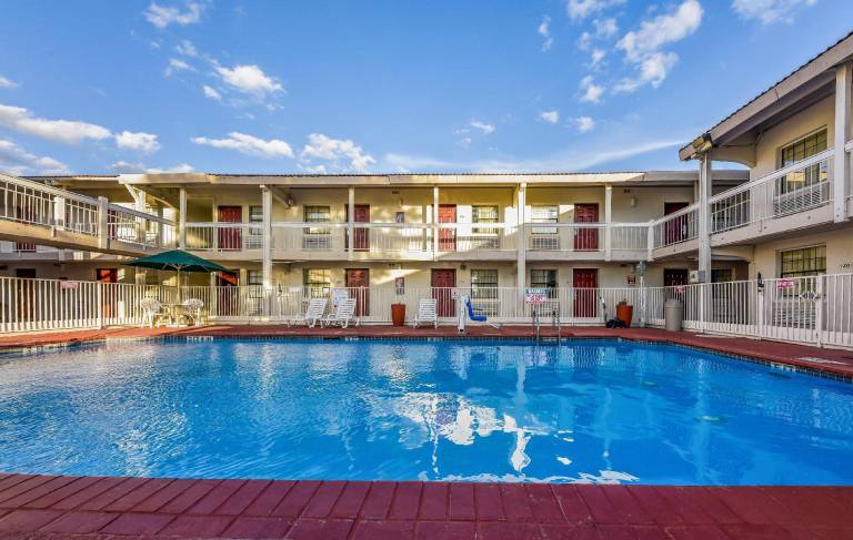 Red Roof Inn Plano — photo 2