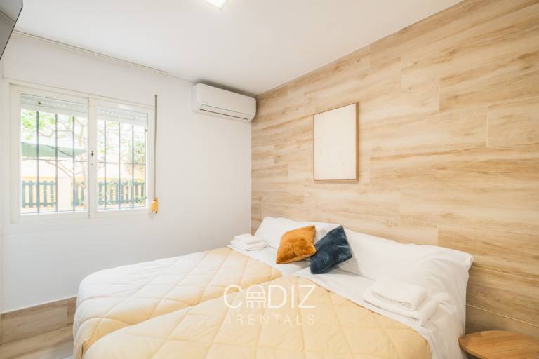 Apartamento con patio - Hostal IMAR by Cadiz4Rentals — photo 3