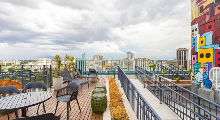 Log Centro Passeio Publico - Apartamentos by Urooms — photo 4