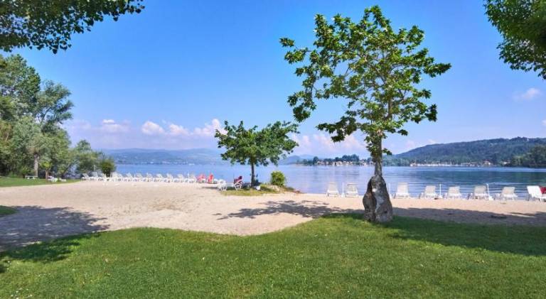 Rental apartment with 2 rooms for 4 persons in Novara