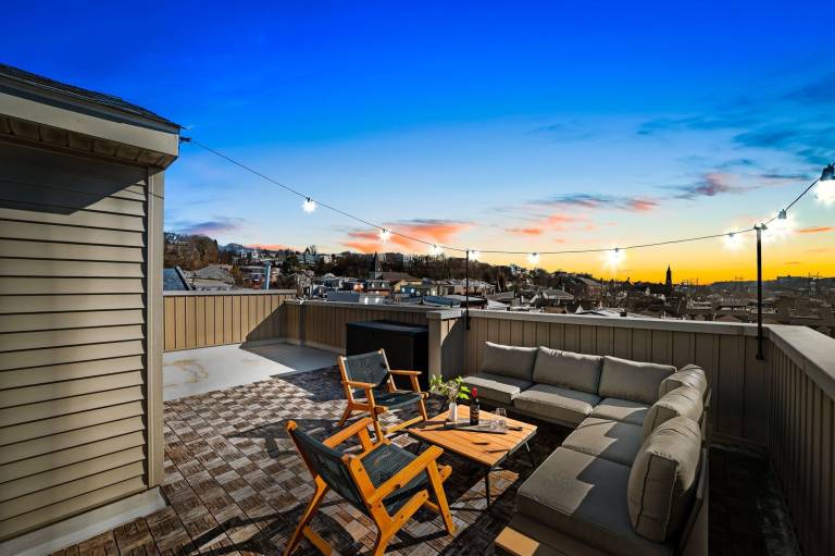 Top Near Thomas Jefferson University East Falls Campus