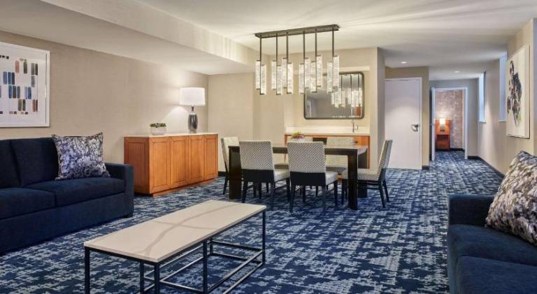 Embassy Suites by Hilton Washington DC Convention Center — photo 3