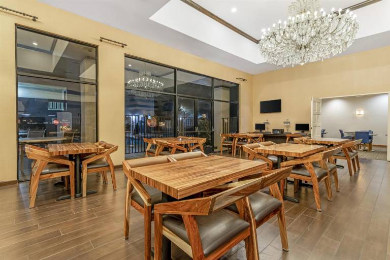 Best Western Plus Big America — photo 4