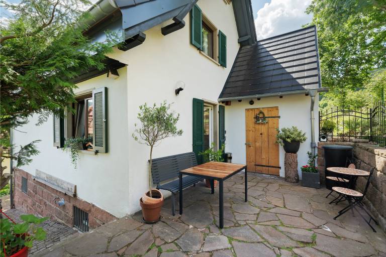 Vacation home with barbeque, fast internet & garden | Garden view in Rastatt