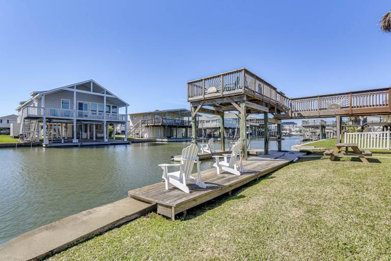 Canal-Front Home w/ Dock, 1 Mi to Sea Isle Beach! — photo 2