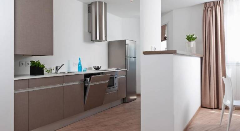 Serviced apartment for 7 persons — photo 2
