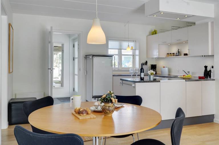 Fully equipped holiday apartment with patio | Pets allowed — photo 3