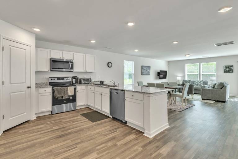 Vacation home with terrace & garden in Rocky Mount, NC