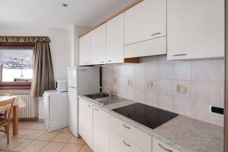 Fully equipped apartment with fast internet, yard & barbecue | Garden view | Next to the ski | Pets allowed — photo 3