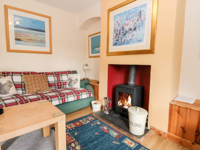 Child-friendly pleasant cottage with yard | Pets are welcome — photo 2