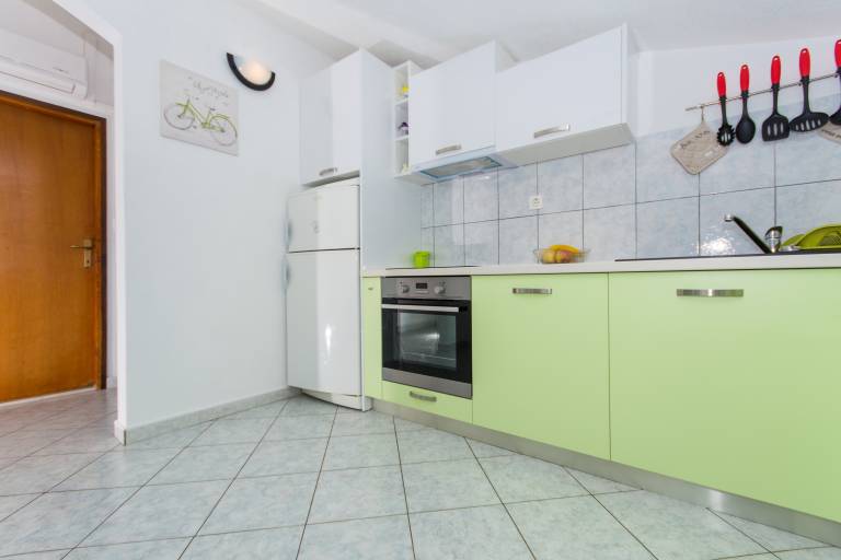 Two bedroom apartment with terrace and sea view Slatine, Čiovo (A-1126-b) — photo 5