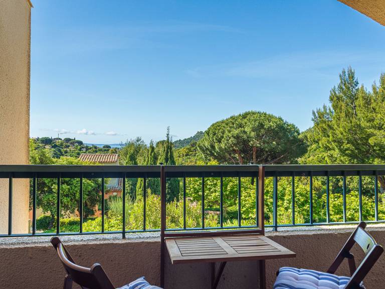Holiday apartment with pool & yard | Sea view | Pets are welcome — photo 2