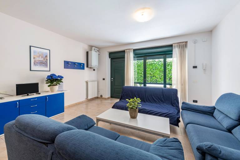 Apartment with terrace | Mountain view — photo 3