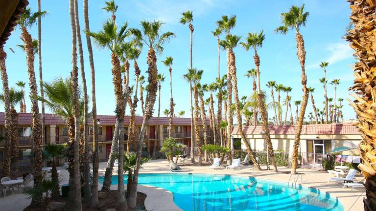 Ramada by Wyndham Yuma — photo 2