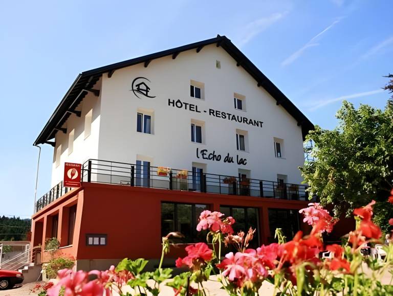 Hotel Restaurant L Echo du Lac in Gérardmer