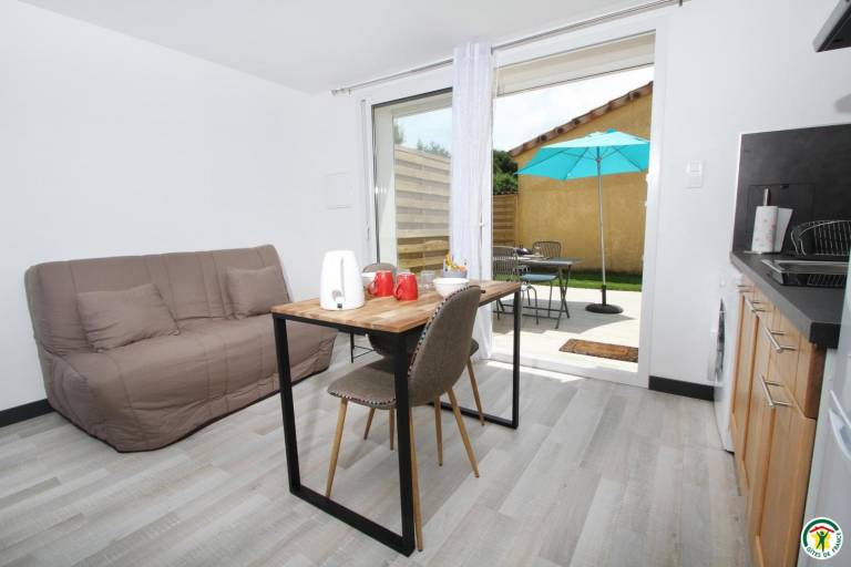 Gite with garden, pool & terrace — photo 5