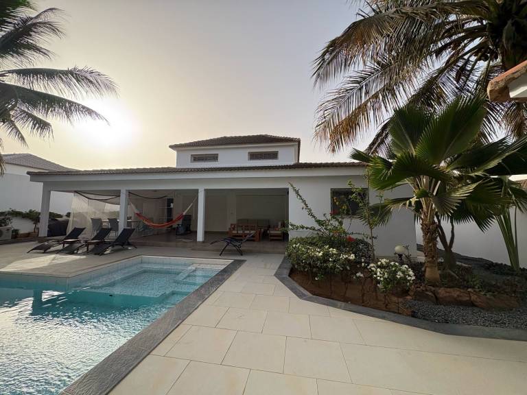 Villa Saly