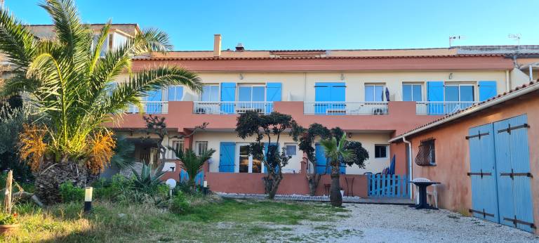 Wonderful studio with garden & patio | Garden view | Next to the beach | Pets allowed — photo 3