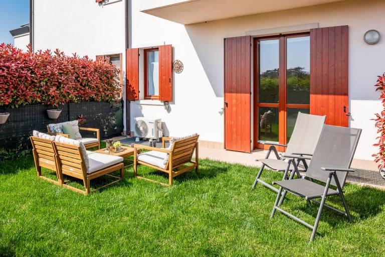 Family-oriented wonderful rental apartment with pool, terrace & BBQ | Pet-friendly — photo 3