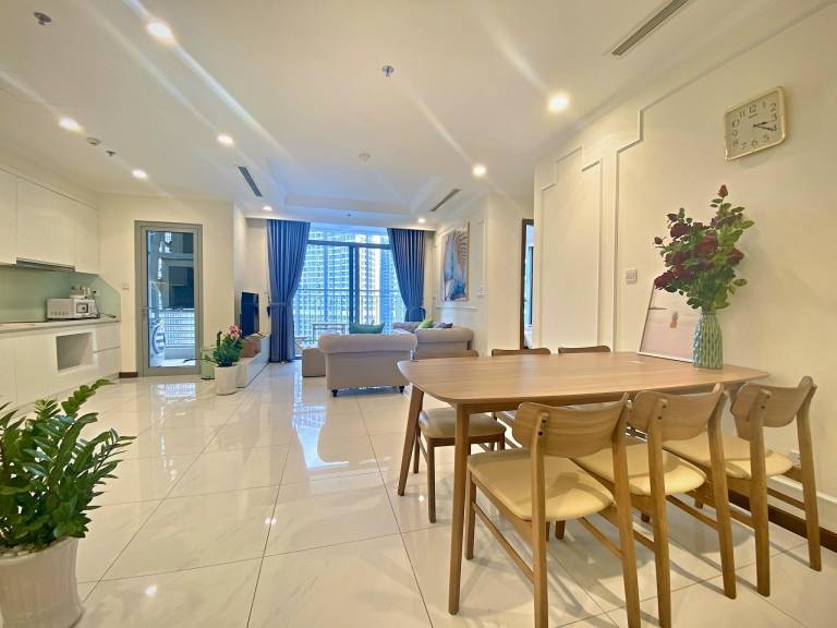 Big rental apartment | Good for workation | Pet-friendly in Ho Chi Minh City