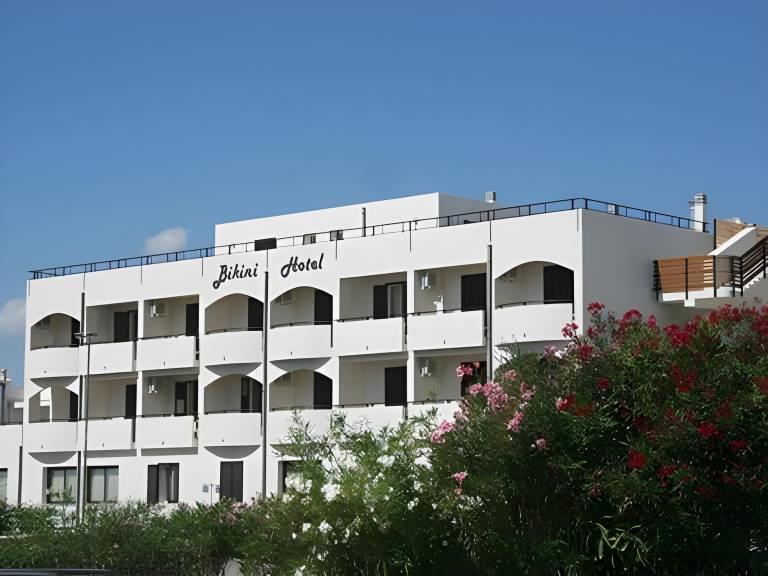 Bikini Hotel in Vieste