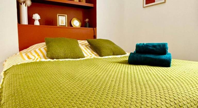 Apartment with 1 room for 2 persons in Tinqueux