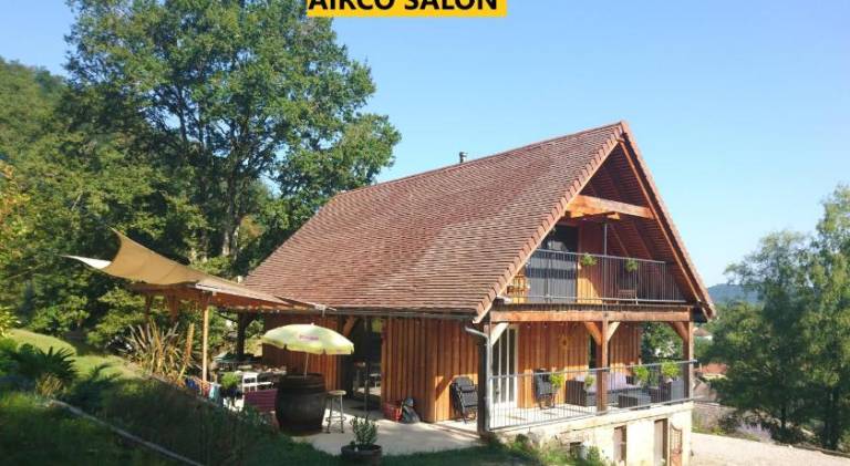 Nice chalet with pool | Pets allowed in Figeac