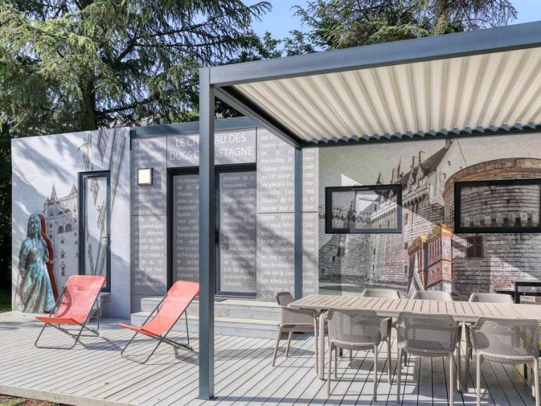 Mobile home with terrace — photo 4