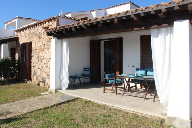 Vacation home with terrace, private pool & yard | Sea view — photo 2