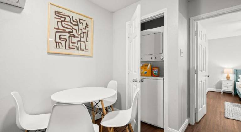 Apartment with 1 room for 4 persons — photo 4