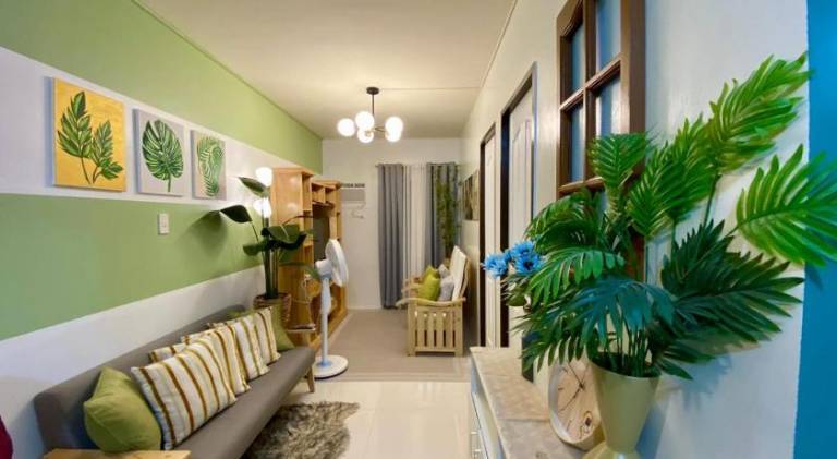 Lovely serviced apartment with garden, patio & private pool | Pets are welcome — photo 4