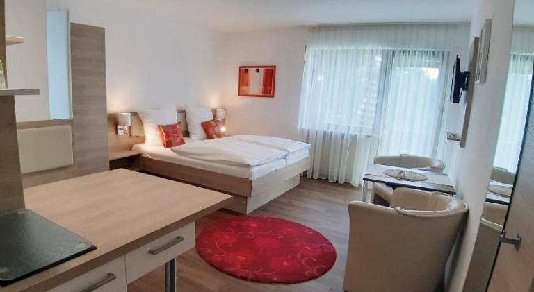 Serviced apartment with sauna, yard & terrace | Suitable for remote work — photo 2