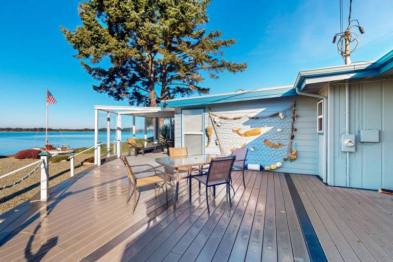 House Coos Bay