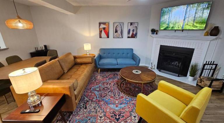 Fully equipped ample vacation home with patio & yard | Pets are welcome — photo 4