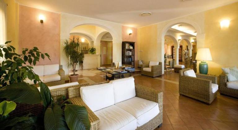 Lantana Resort Hotel&Apartments — photo 2