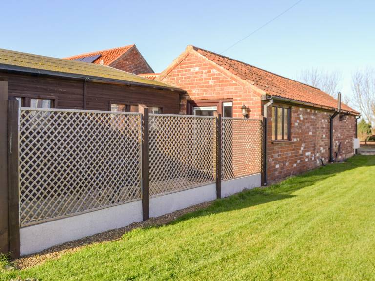 Child-friendly lovely cottage with garden | River view | Dogs allowed — photo 2