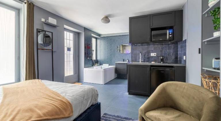 Charming holiday apartment with hot tub | Pets are welcome — photo 4
