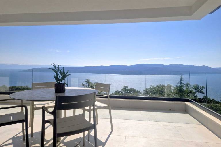 225 m&sup2; Ferienhaus