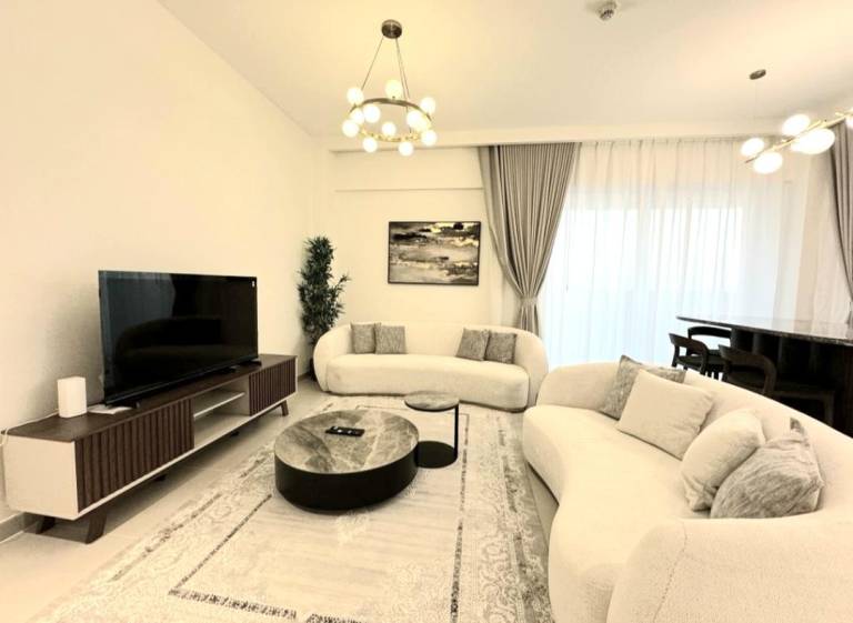 3 Bedroom Apartment with Luxury Interior — photo 2
